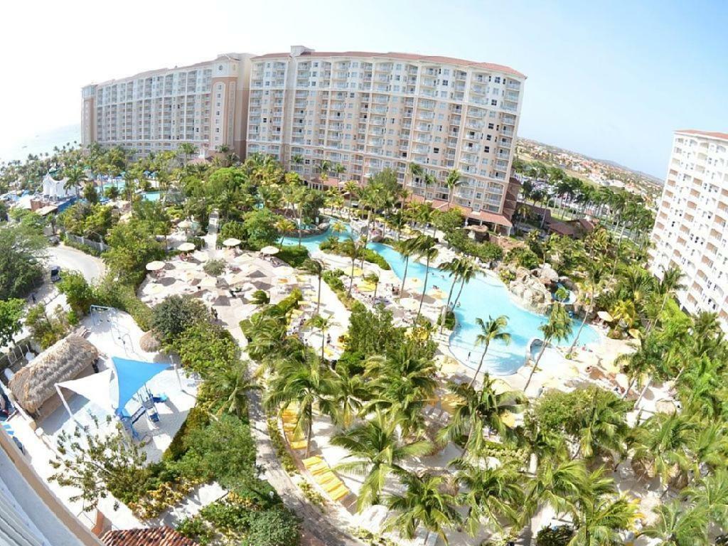 Ferienwohnung Marriott Aruba Surf And Ocean Beachfront Clubs Palm Beach Exterior foto